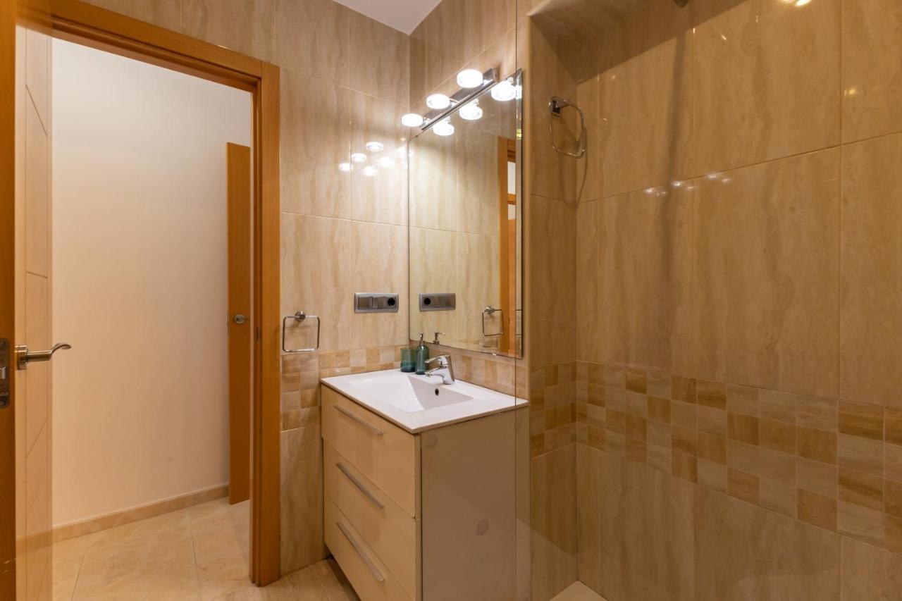 Charming 3 Bedroom Apartment At Triana Center By Oui Σεβίλλη Εξωτερικό φωτογραφία